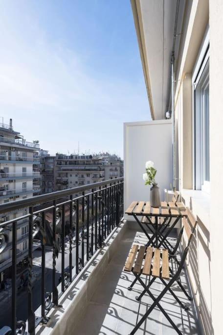 Soleggiato Minimal Apartment Thessaloniki Exterior foto